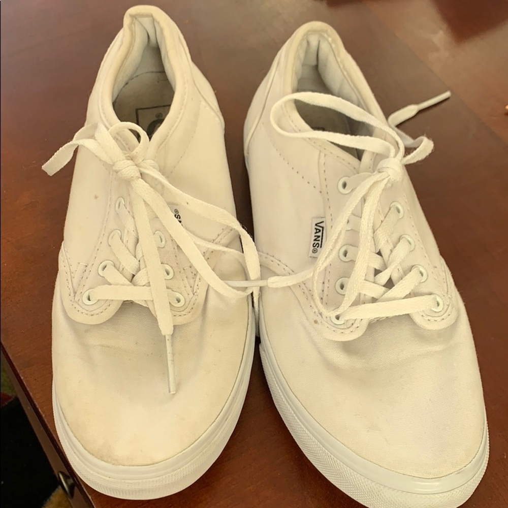 White vans low tops